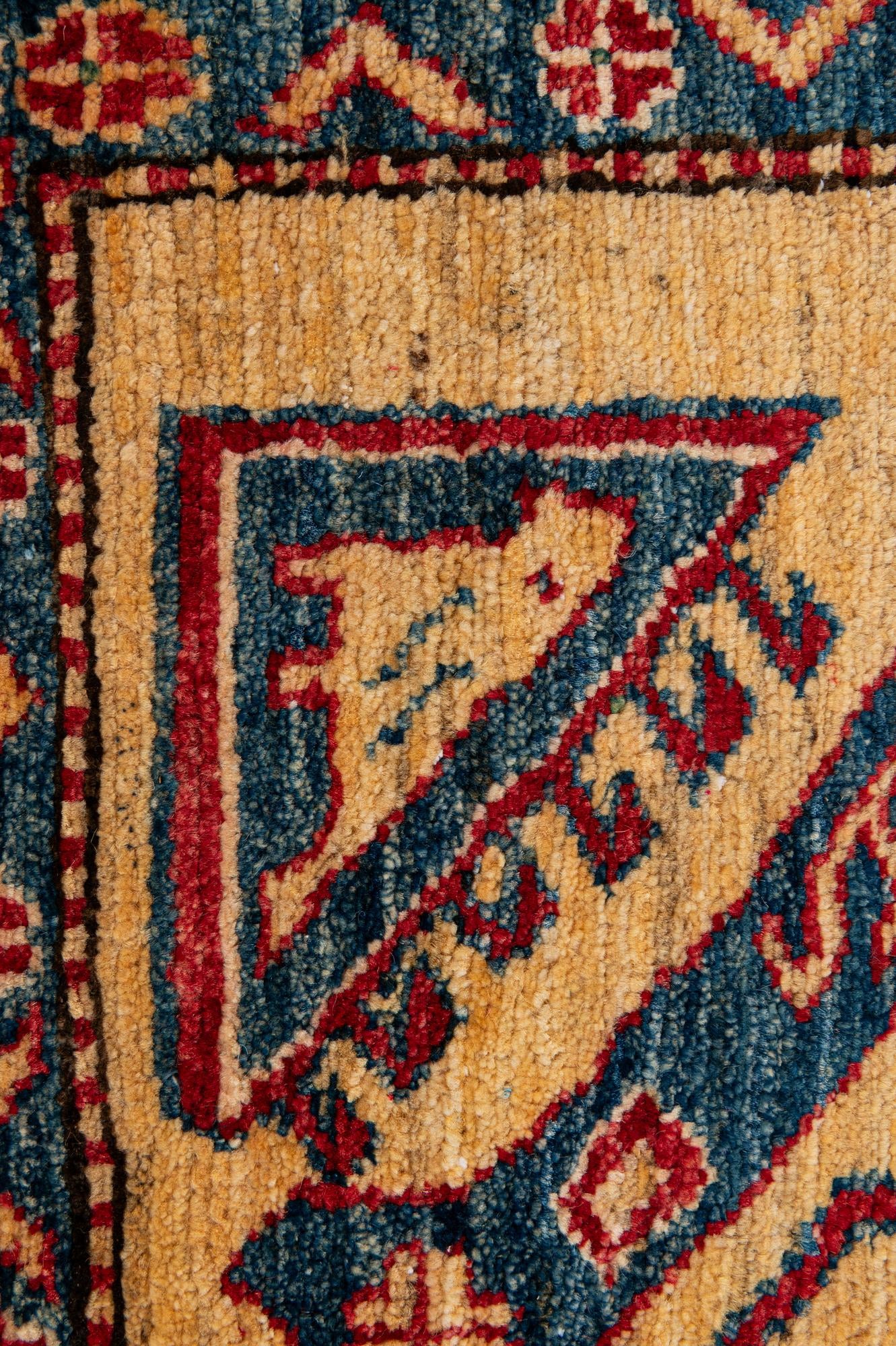 4' 9 x 8' 4 Hand Knotted Kazak Wool Rug
