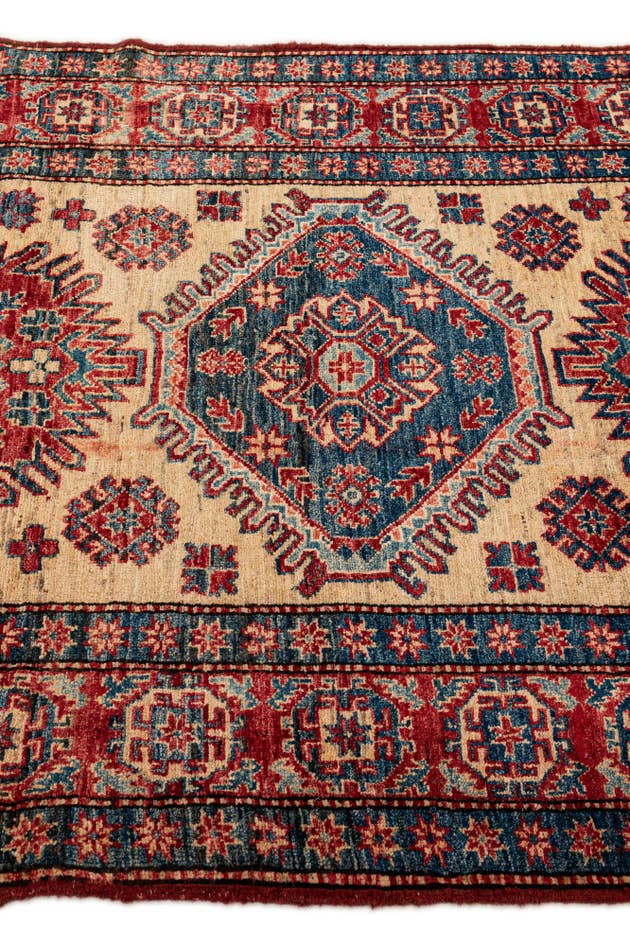 Detail image of 4' 1 x 6' 6 Hand Knotted Kazak Wool Rug