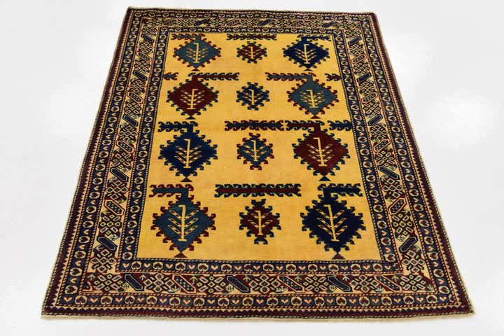 4' 3 x 5' 3 Hand Knotted Kazak Rug