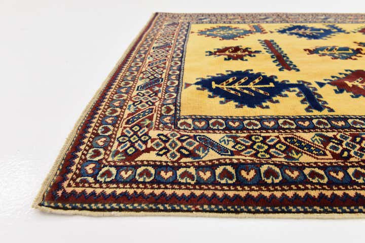 4' 3 x 5' 3 Hand Knotted Kazak Rug
