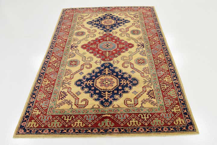 4' 9 x 6' 7 Hand Knotted Kazak Rug