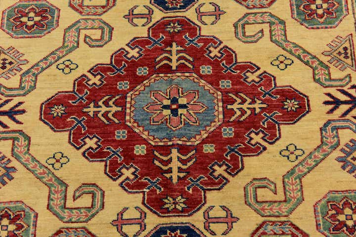 4' 9 x 6' 7 Hand Knotted Kazak Rug