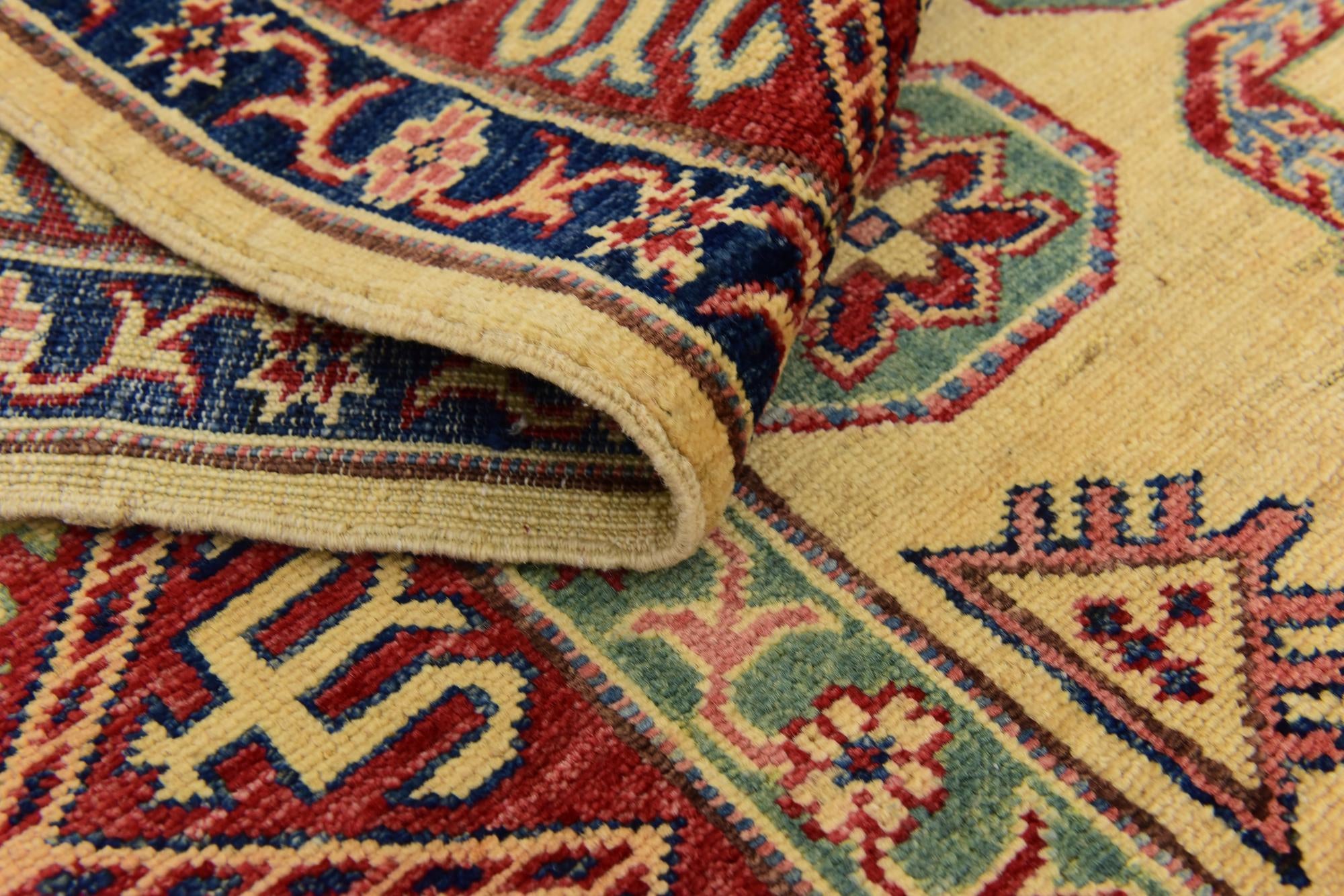 4' 9 x 6' 7 Hand Knotted Kazak Rug