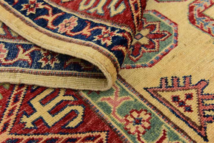 4' 9 x 6' 7 Hand Knotted Kazak Rug