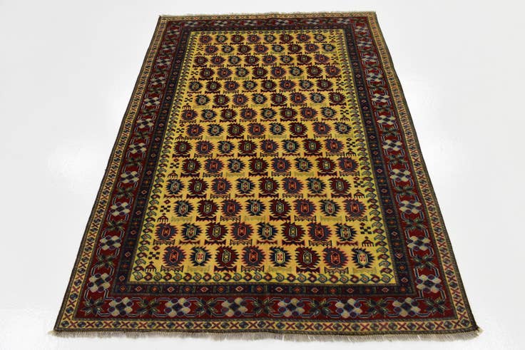 Detail image of 4' x 5' 6 Hand Knotted Kazak Rug