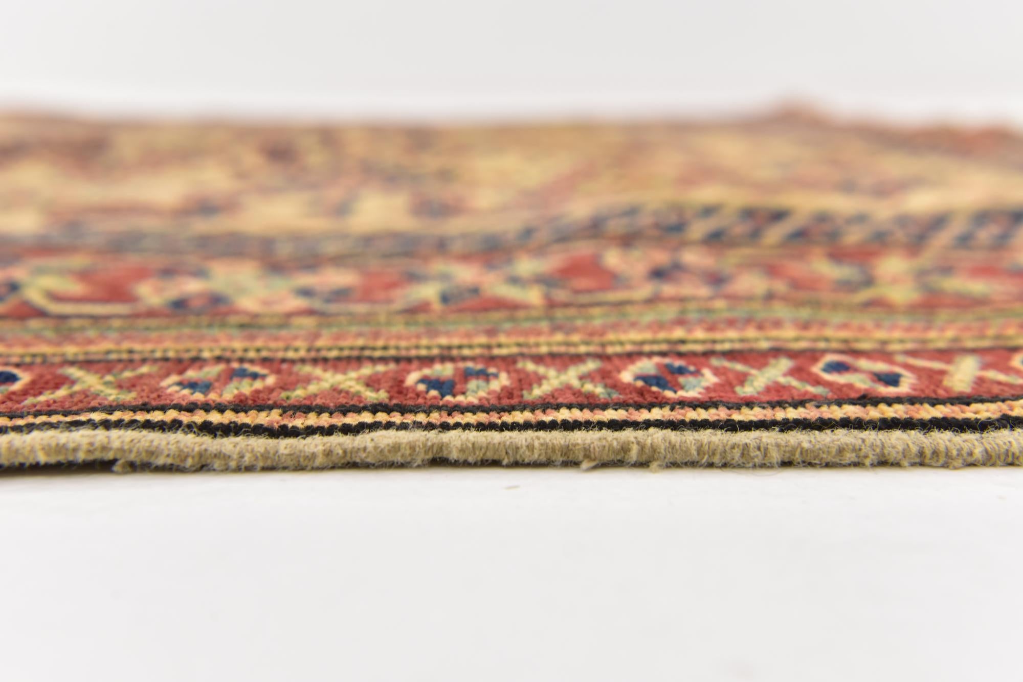 4' 10 x 5' 10 Hand Knotted Kazak Oriental Rug