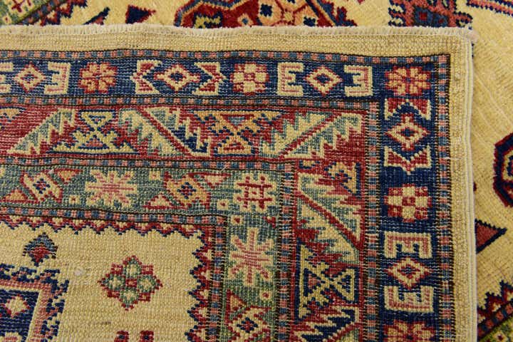 2' 9 x 4' Hand Knotted Kazak Rug