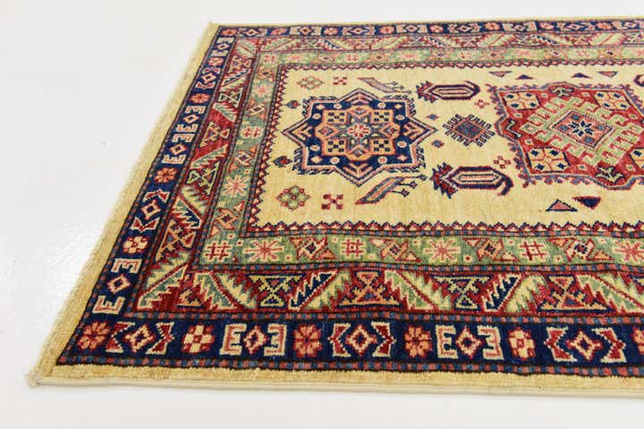 2' 9 x 4' Hand Knotted Kazak Rug