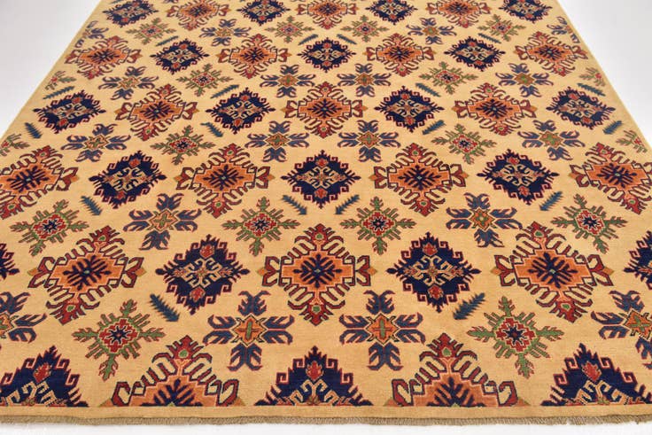 Detail image of 6' 9 x 8' 7 Hand Knotted Kazak Rug