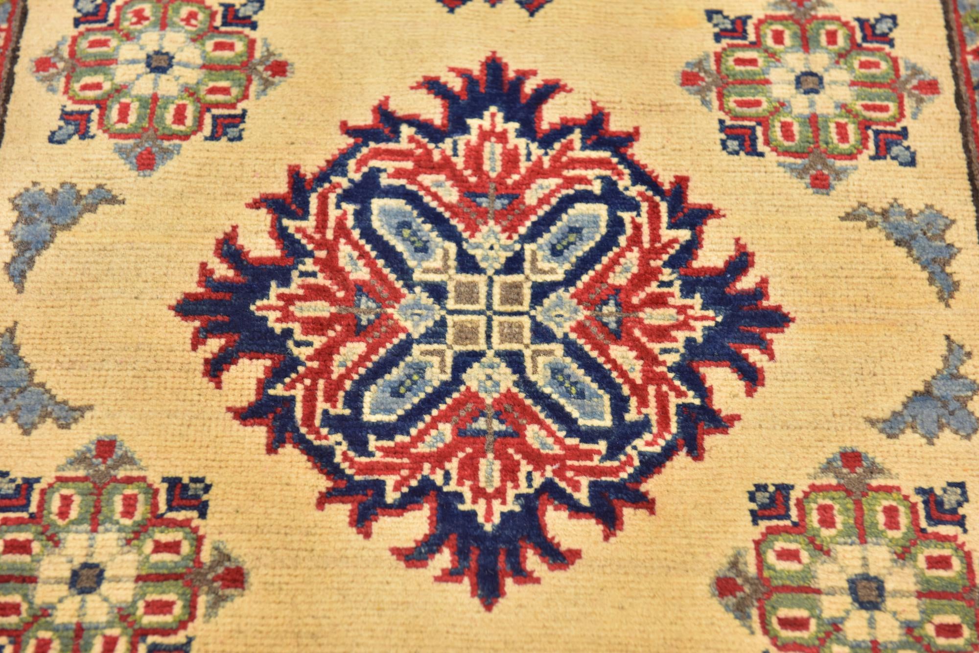 2' 9 x 4' 2 Hand Knotted Kazak Rug