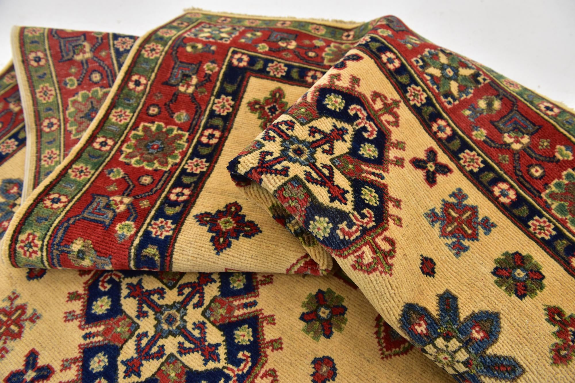 4' x 6' Hand Knotted Kazak Rug