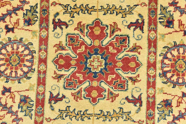 2' 9 x 4' Hand Knotted Kazak Rug