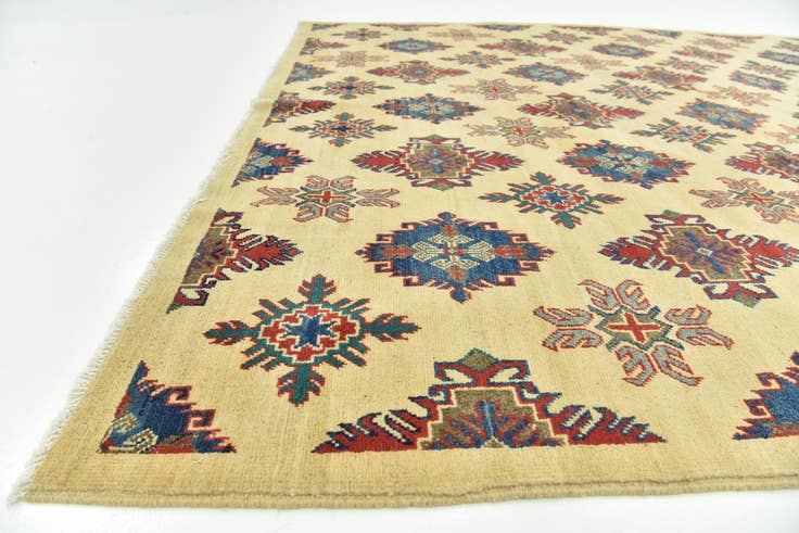 Detail image of 6' 8 x 9' 6 Hand Knotted Kazak Rug
