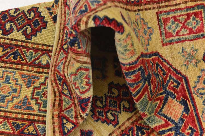 2' 7 x 4' 1 Hand Knotted Kazak Oriental Rug