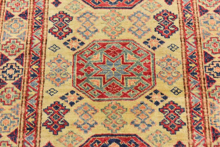 2' 7 x 4' 1 Hand Knotted Kazak Oriental Rug