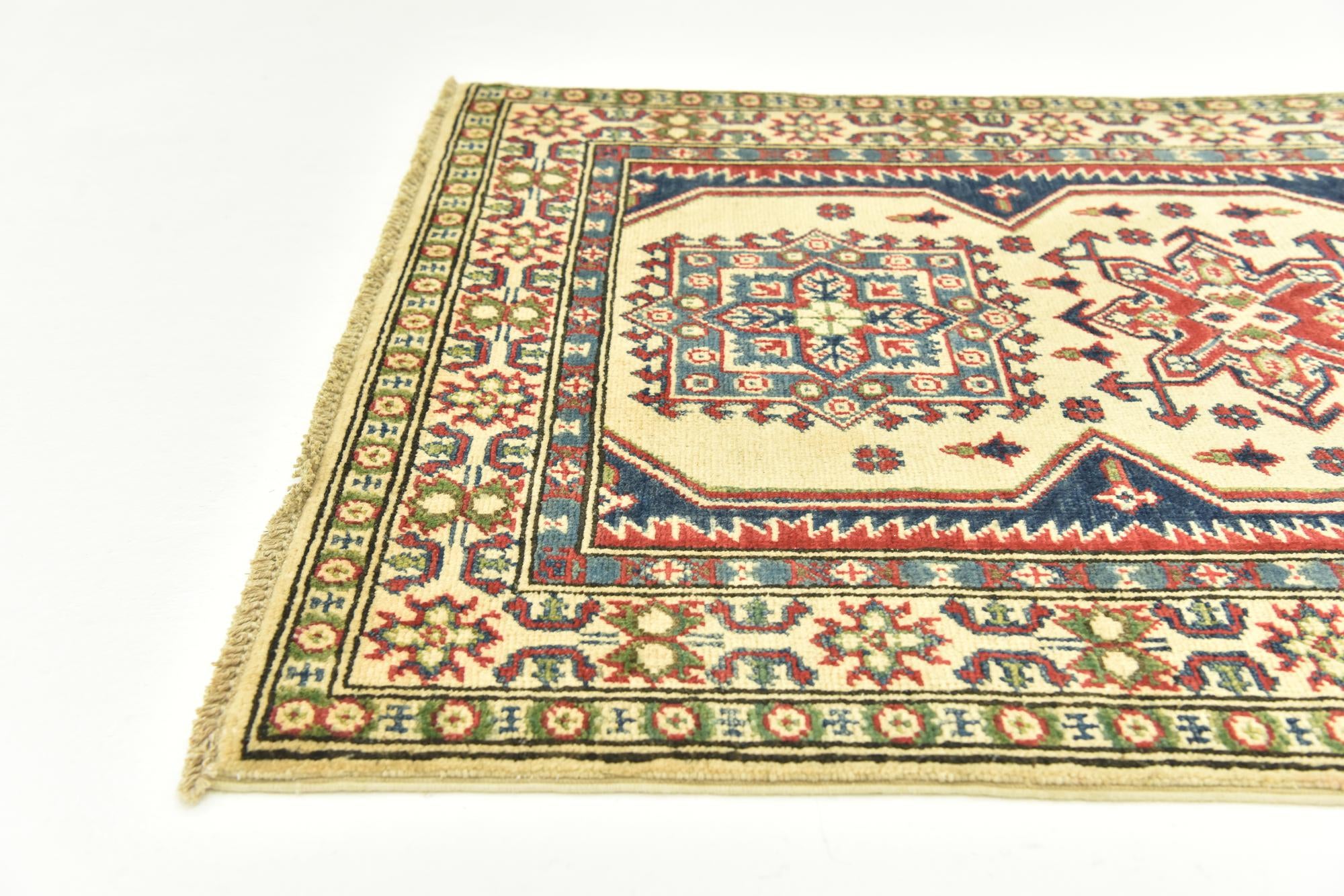 2' 8 x 4' 5 Hand Knotted Kazak Rug