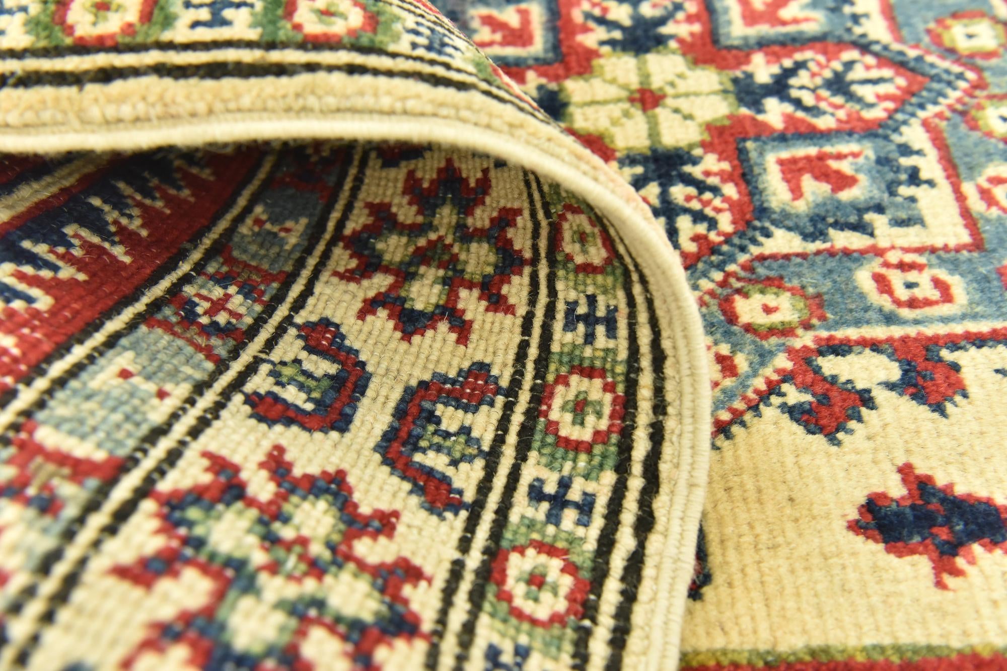 2' 8 x 4' 5 Hand Knotted Kazak Rug