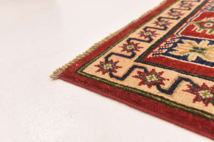 5' 9 x 7' 10 Hand Knotted Kazak Rug