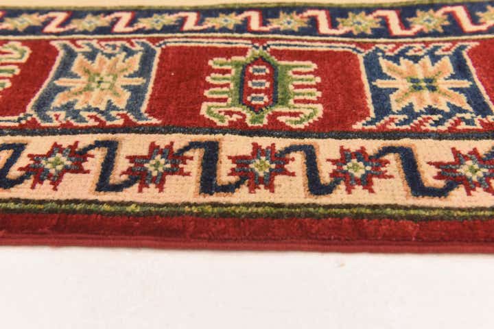 5' 9 x 7' 10 Hand Knotted Kazak Rug