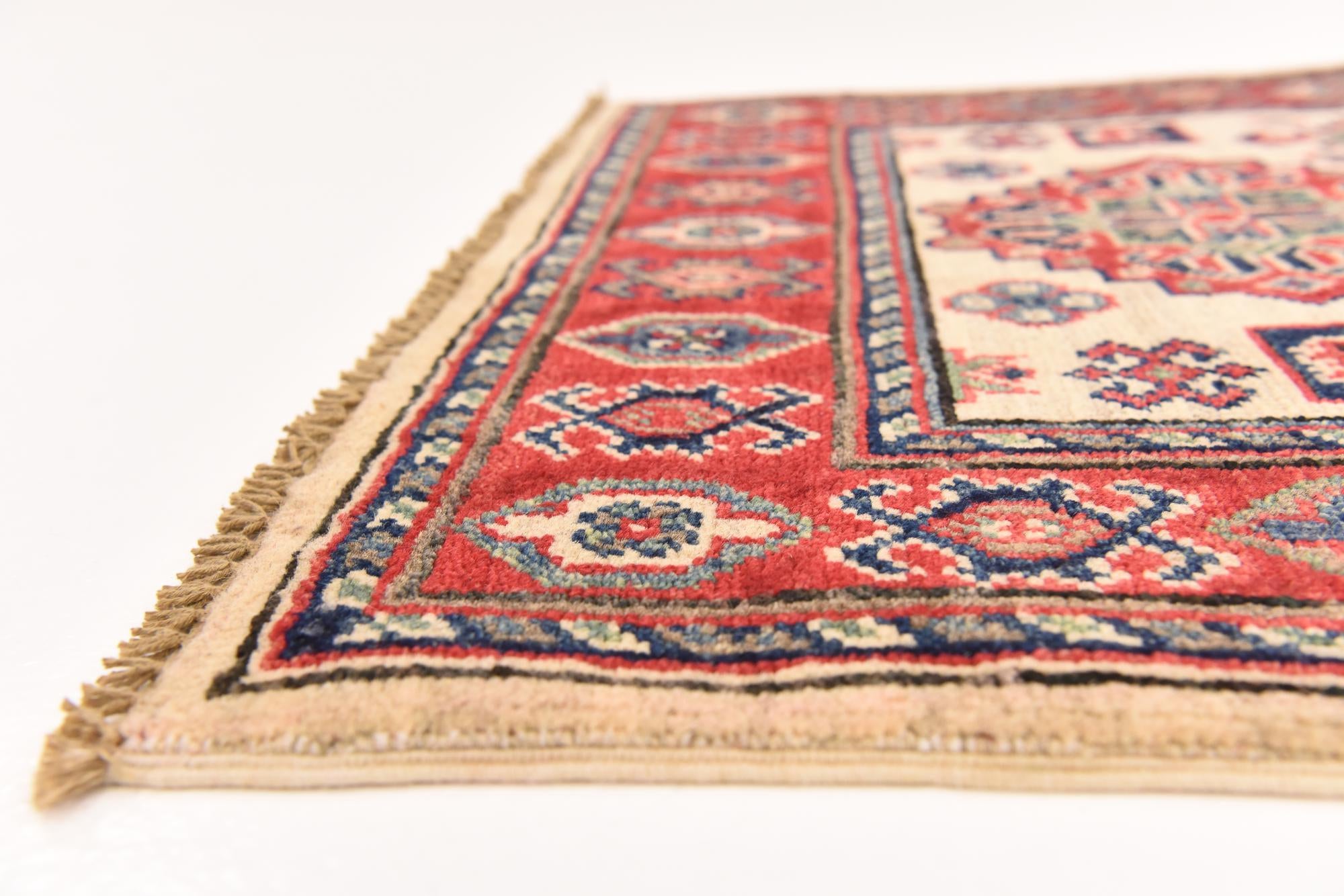 2' 8 x 4' 2 Hand Knotted Kazak Rug