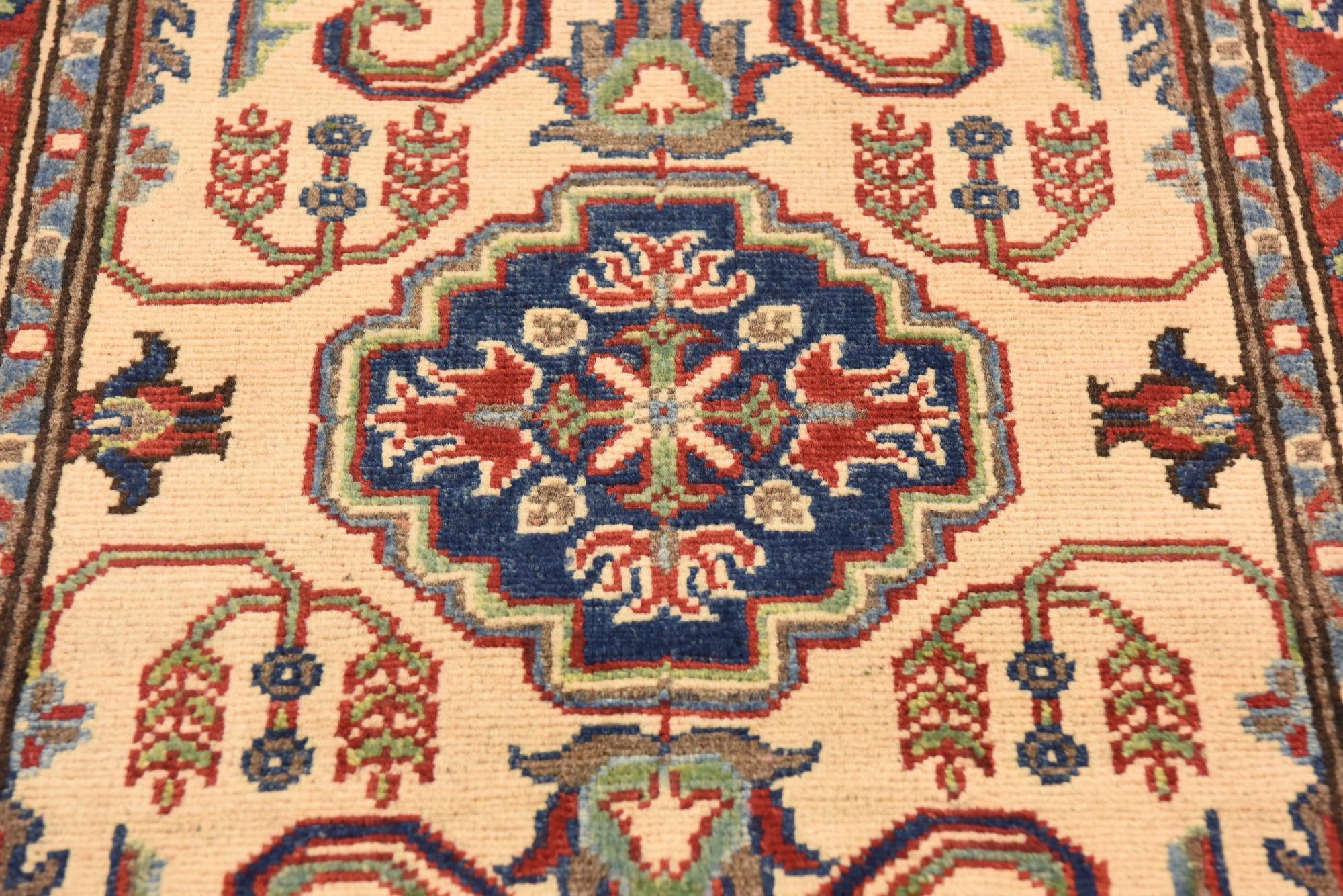 2' 7 x 4' 1 Hand Knotted Kazak Rug