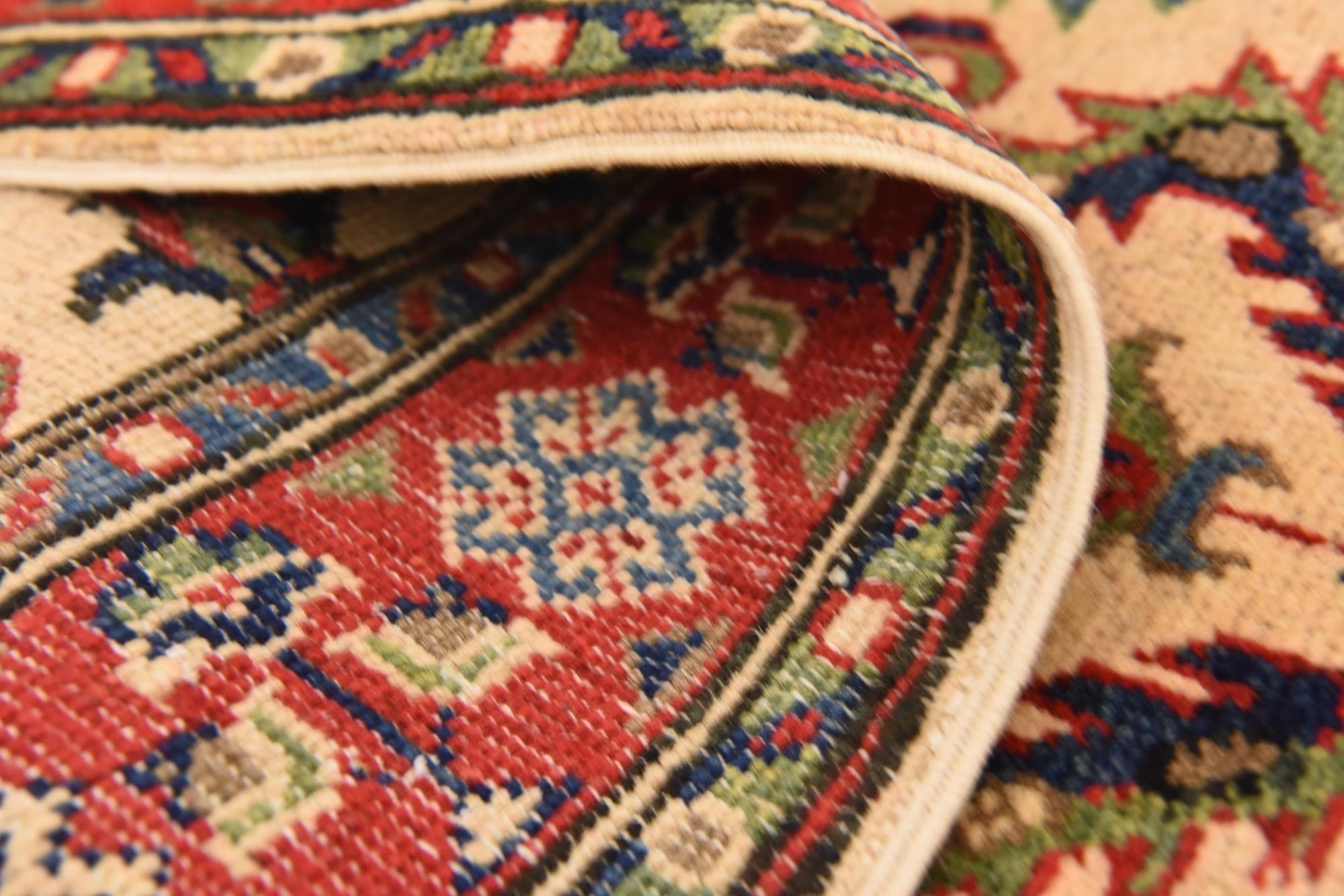 2' 7 x 4' 2 Hand Knotted Kazak Rug