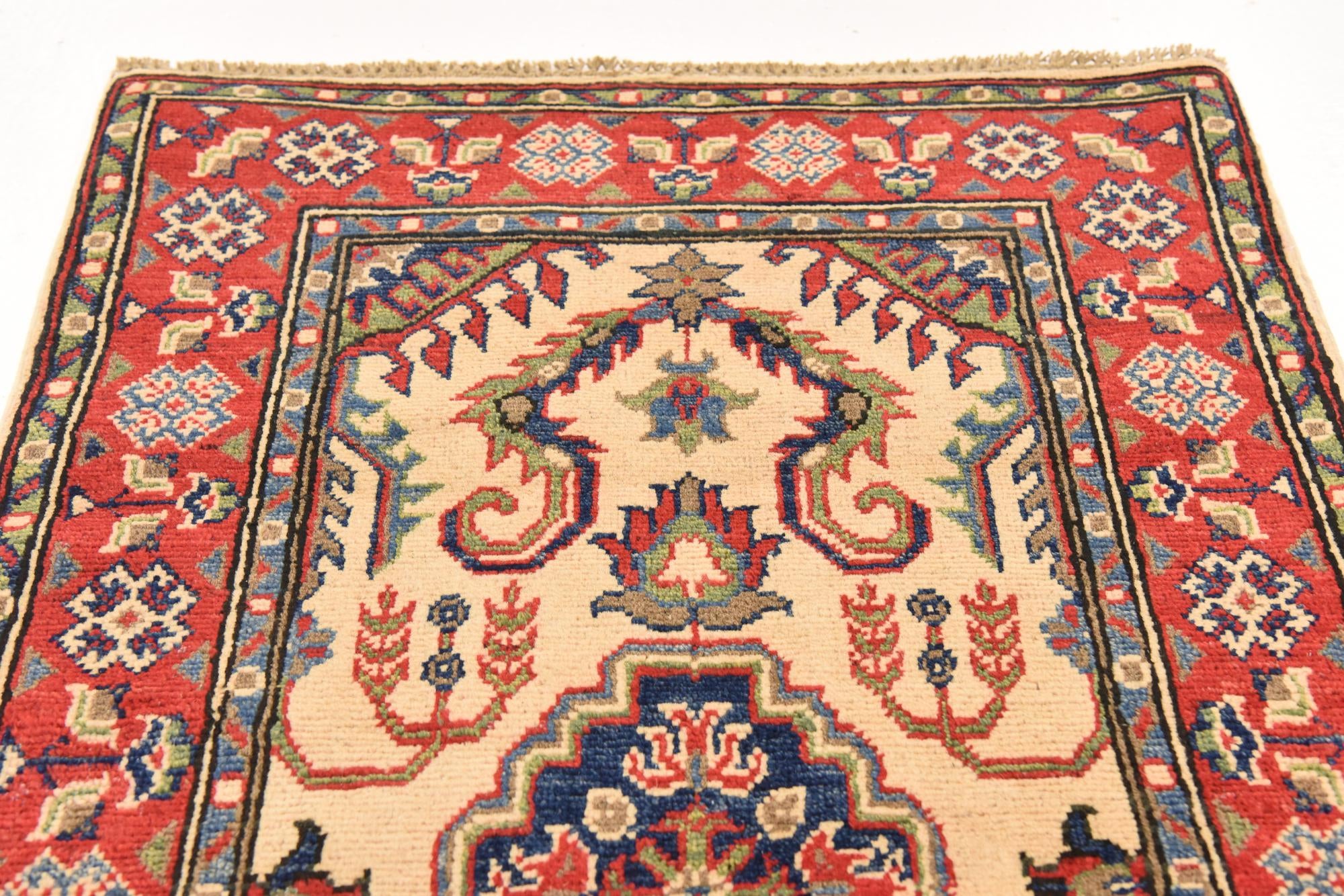2' 7 x 4' 2 Hand Knotted Kazak Rug
