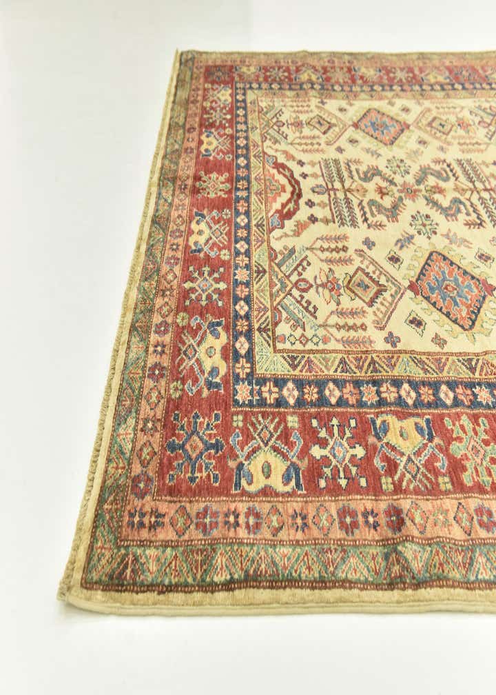 5' 9 x 8' 9 Hand Knotted Kazak Oriental Rug