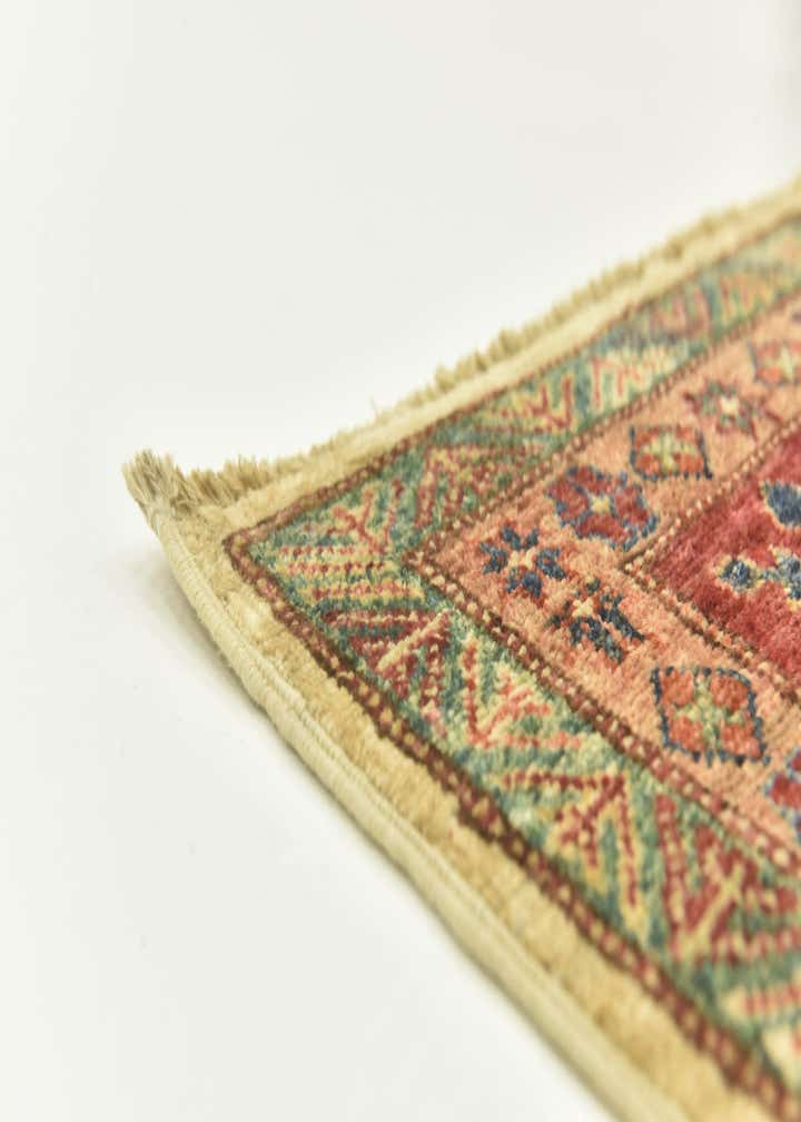 5' 9 x 8' 9 Hand Knotted Kazak Oriental Rug