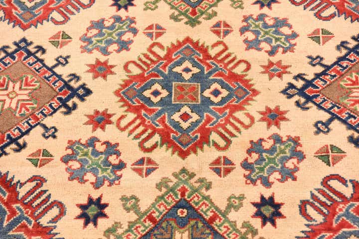 5' x 6' 10 Hand Knotted Kazak Rug
