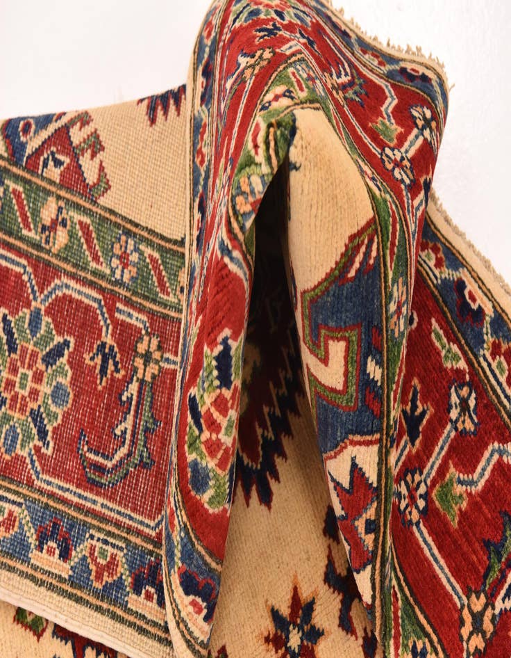 Detail image of 5' 6 x 7' 10 Hand Knotted Kazak Rug