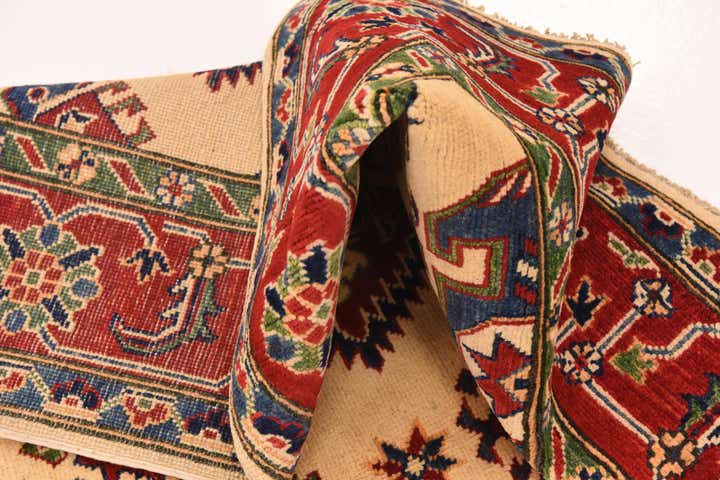 5' 6 x 7' 10 Hand Knotted Kazak Rug