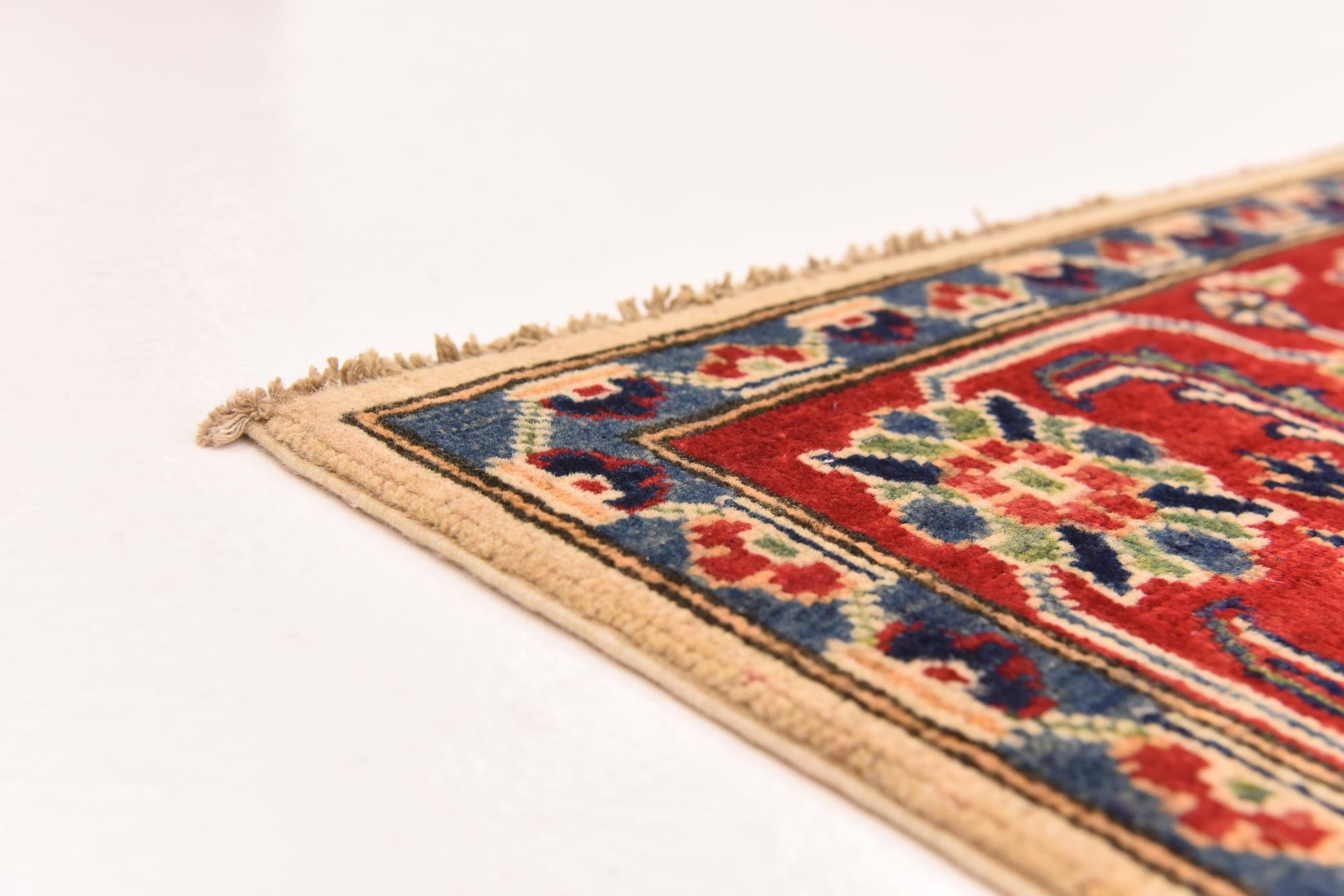 5' 6 x 7' 10 Hand Knotted Kazak Rug