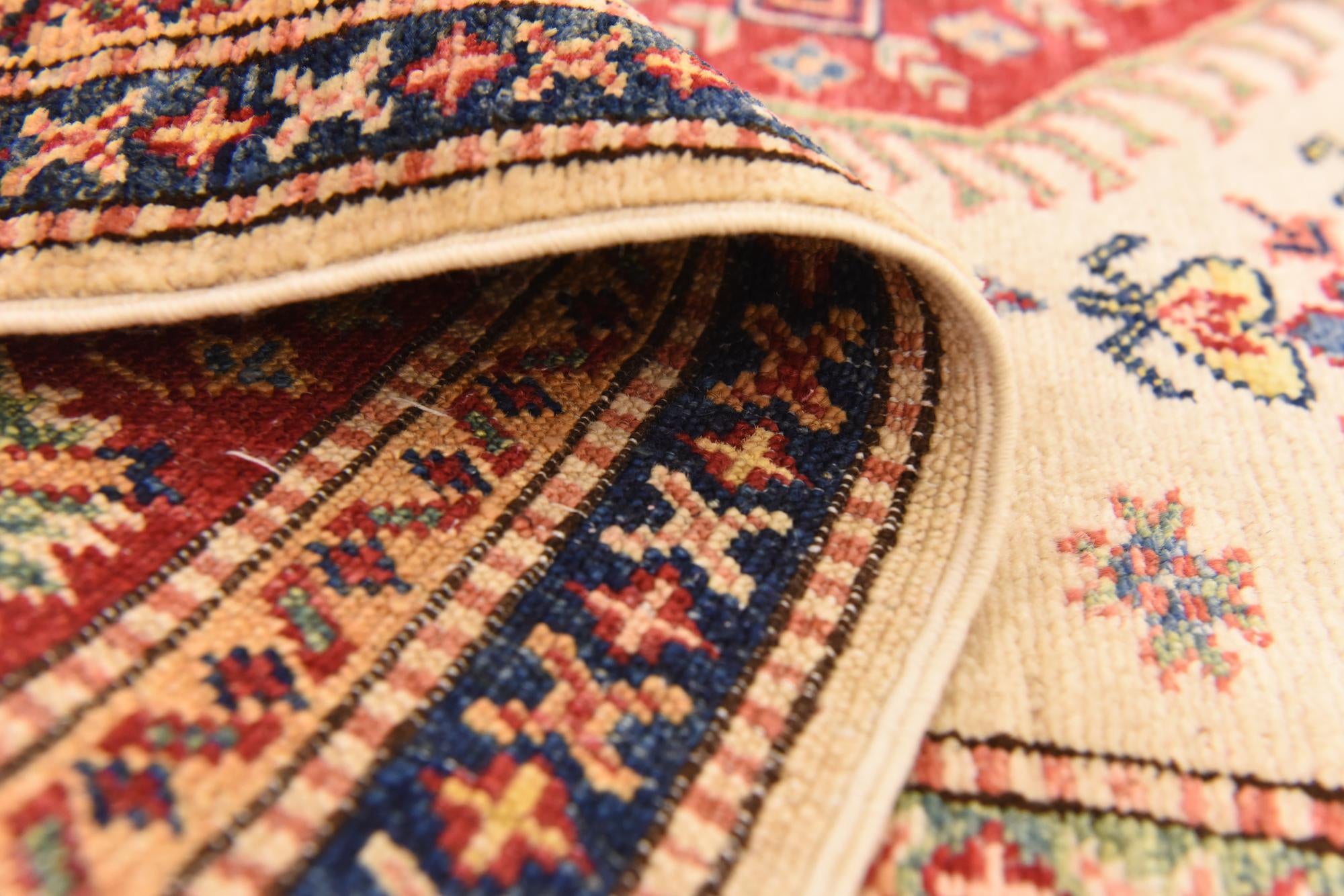 4' 10 x 6' 8 Hand Knotted Kazak Oriental Rug