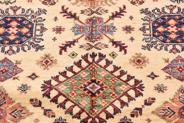 4' 10 x 6' 8 Hand Knotted Kazak Oriental Rug