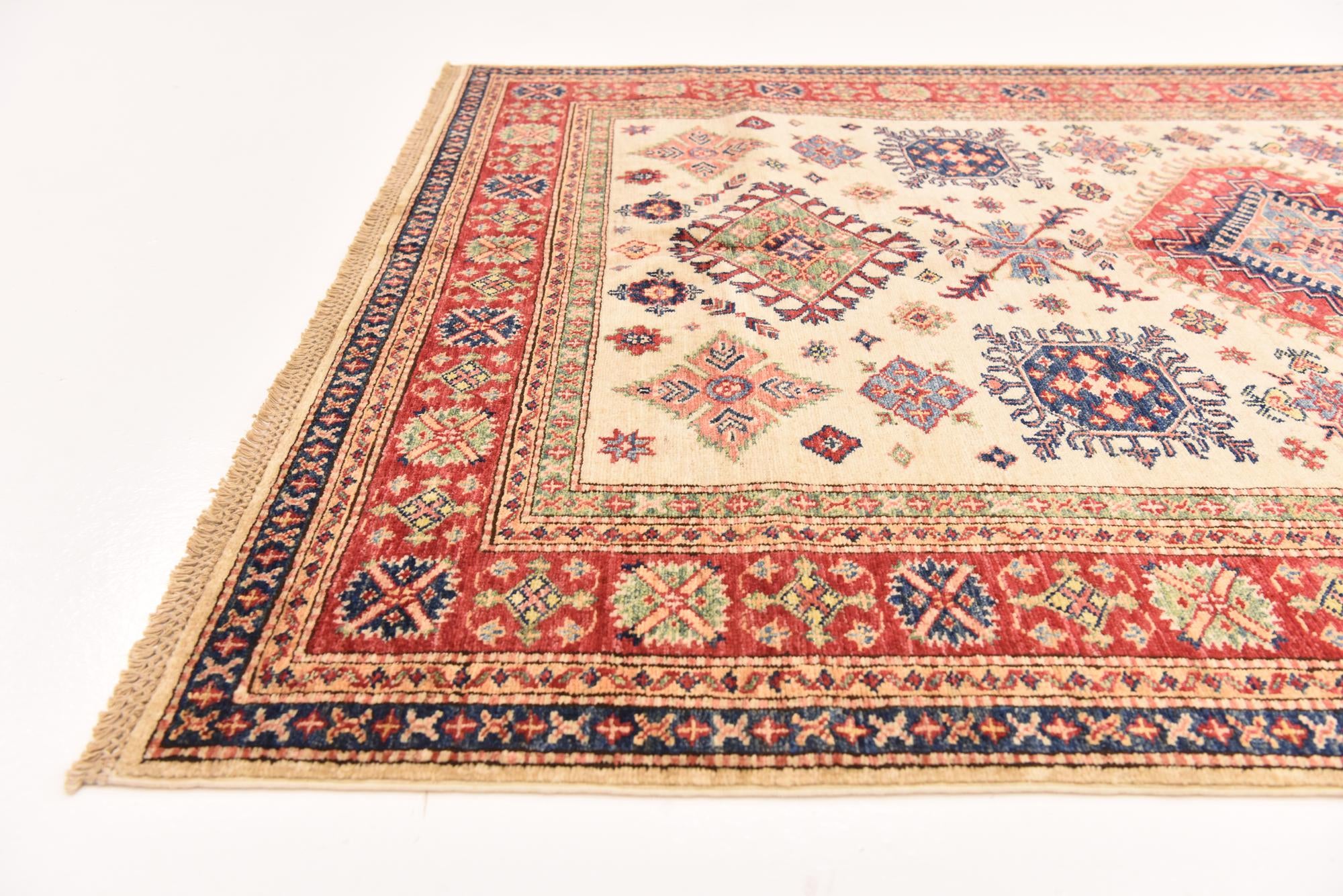 4' 10 x 6' 8 Hand Knotted Kazak Oriental Rug