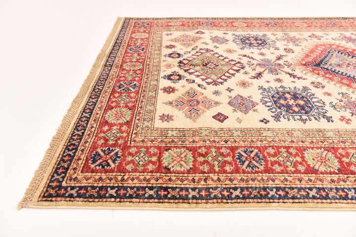 4' 10 x 6' 8 Hand Knotted Kazak Oriental Rug