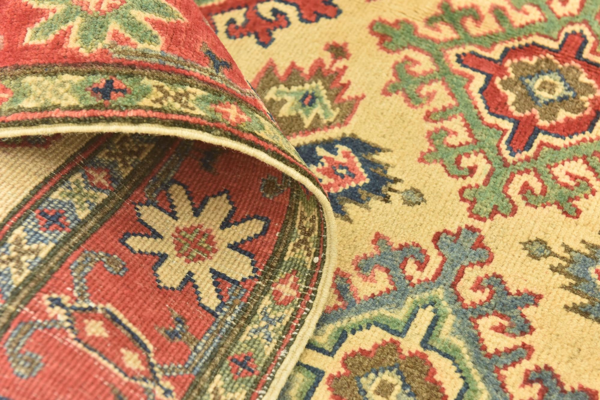 4' x 6' 1 Hand Knotted Kazak Rug