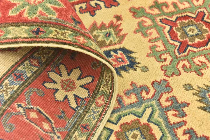 4' x 6' 1 Hand Knotted Kazak Rug