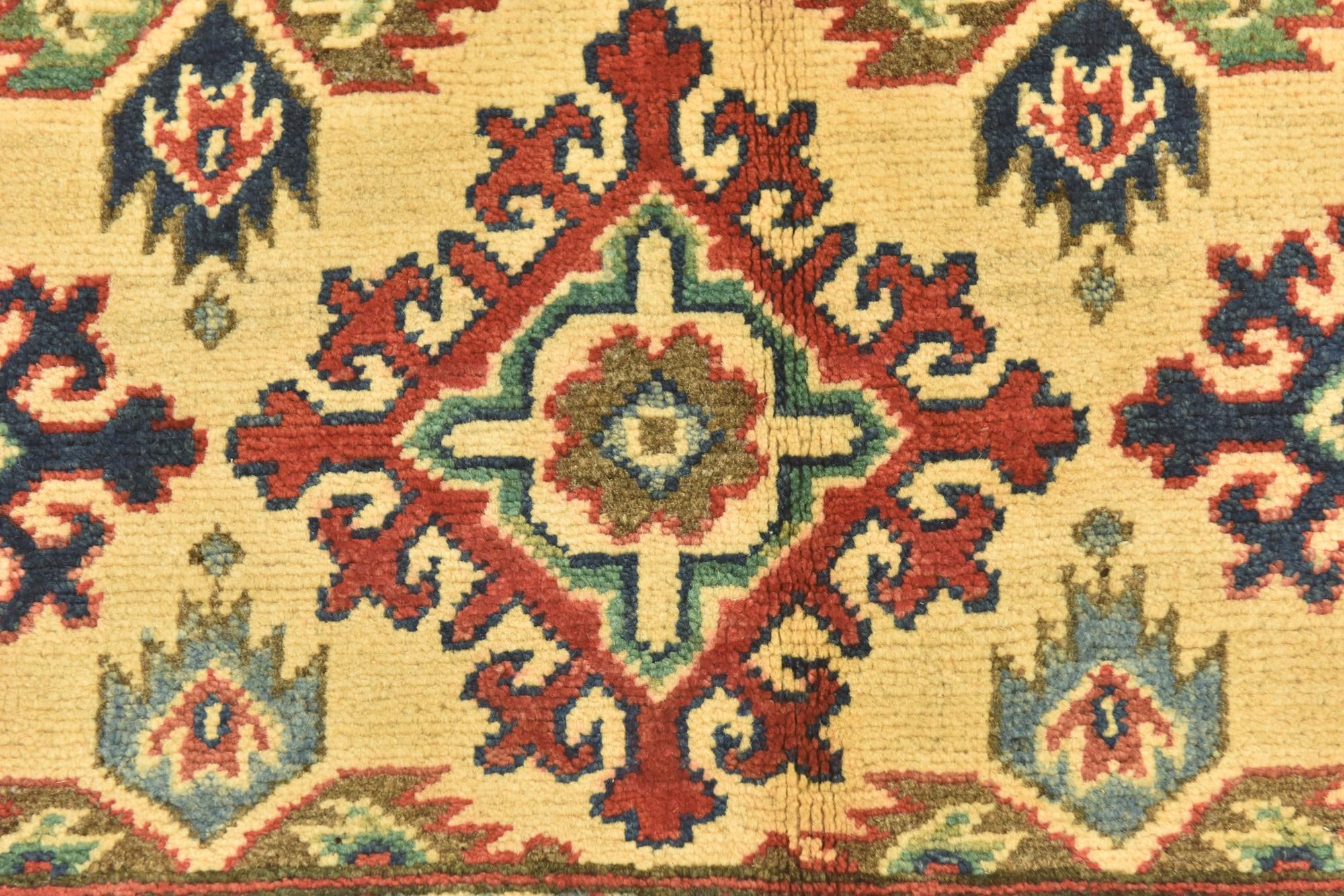 4' x 6' 1 Hand Knotted Kazak Rug