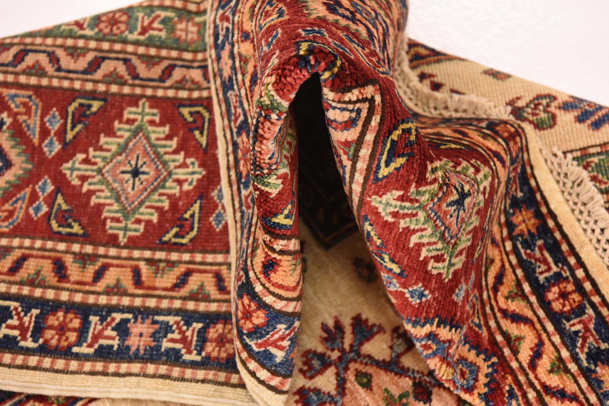 5' 8 x 8' 2 Hand Knotted Kazak Oriental Rug