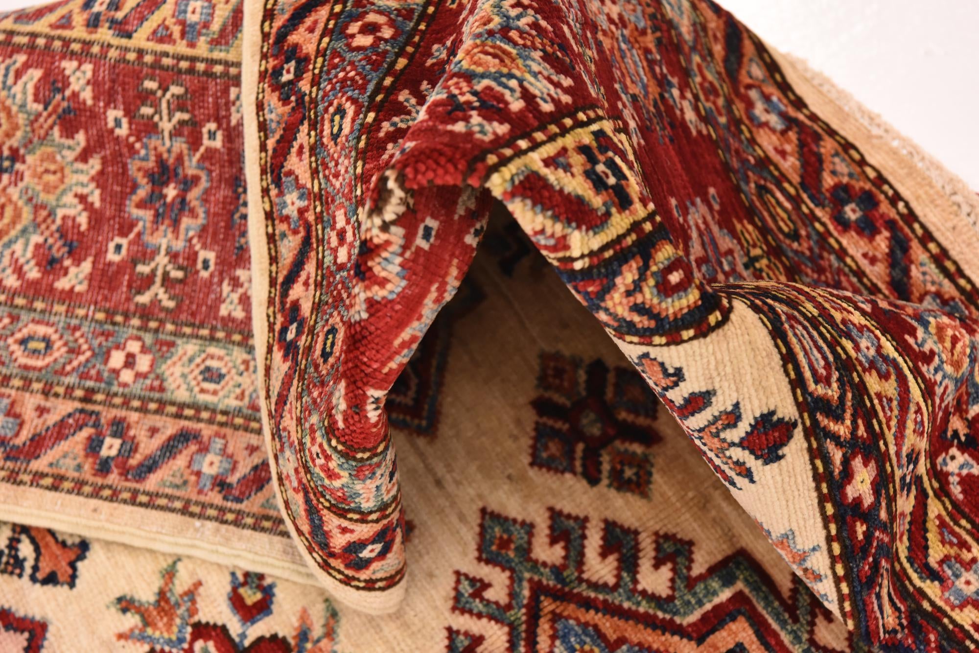 5' 9 x 7' 9 Hand Knotted Kazak Oriental Rug