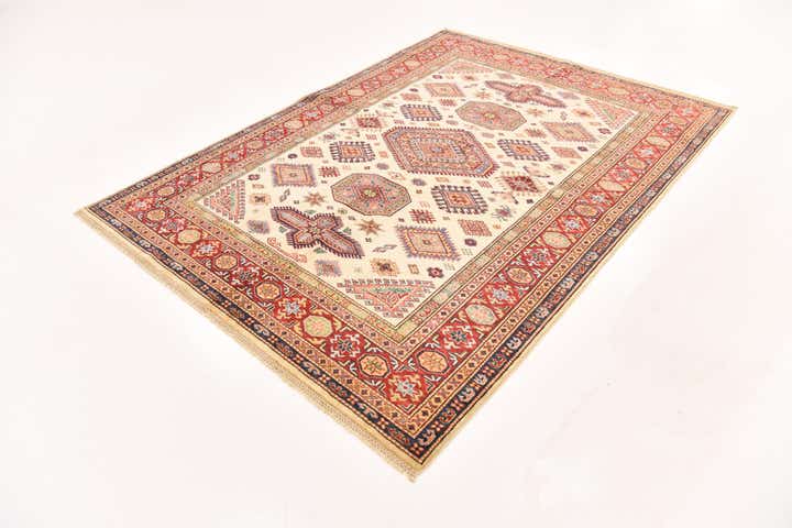 5' 6 x 7' 9 Hand Knotted Kazak Oriental Rug