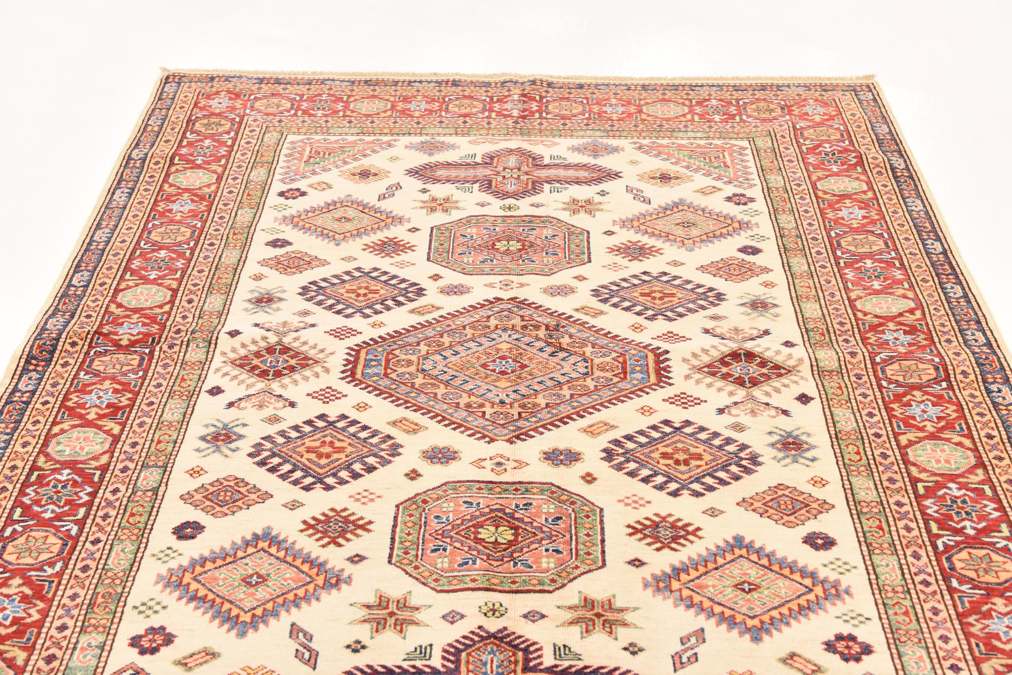 5' 6 x 7' 9 Hand Knotted Kazak Oriental Rug