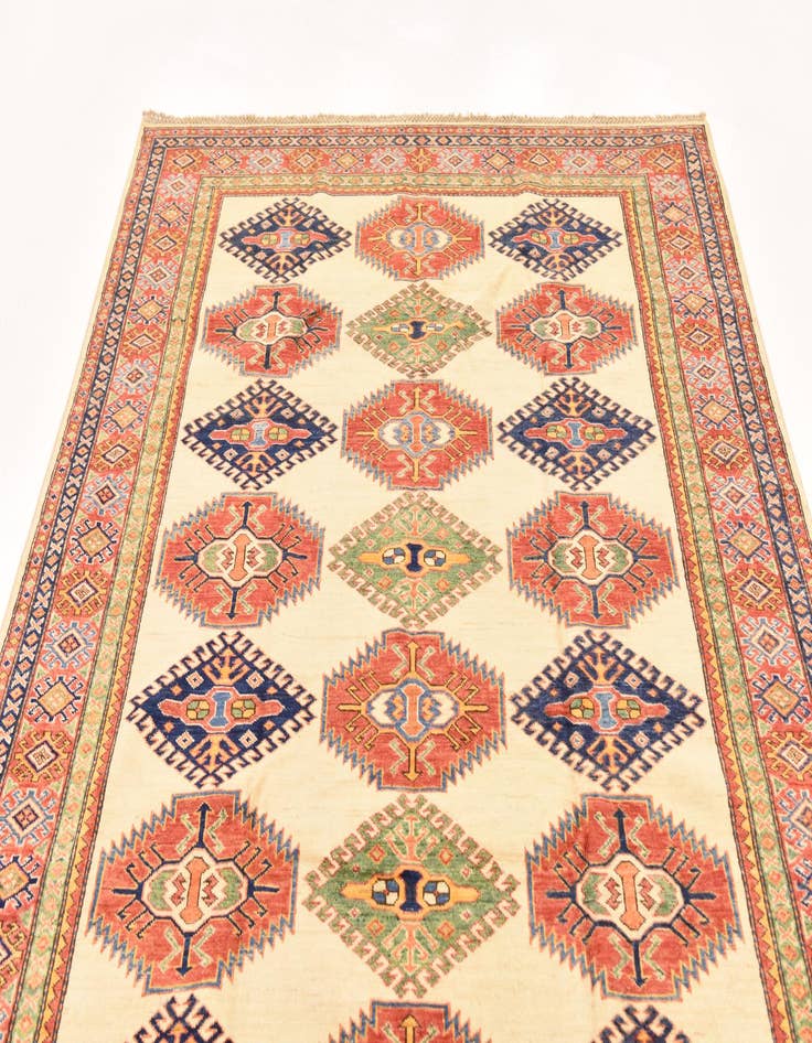 Detail image of 5' 8 x 7' 7 Hand Knotted Kazak Oriental Rug