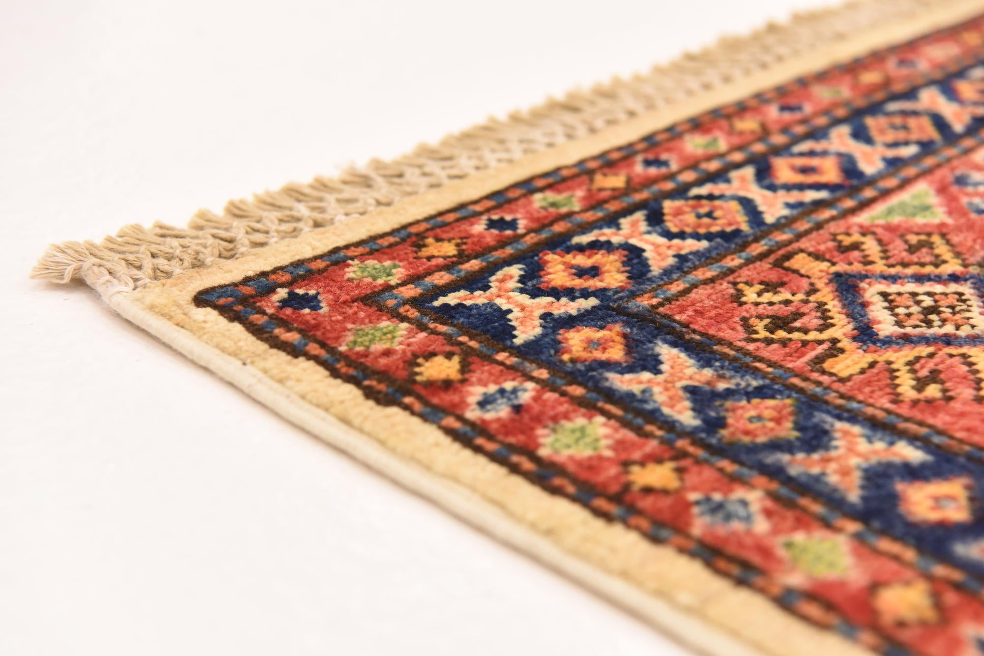 5' 8 x 7' 7 Hand Knotted Kazak Oriental Rug
