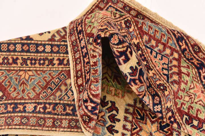 5' 8 x 8' 3 Hand Knotted Kazak Oriental Rug