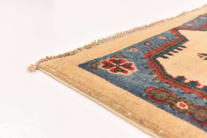 5' 9 x 7' 8 Hand Knotted Kazak Rug