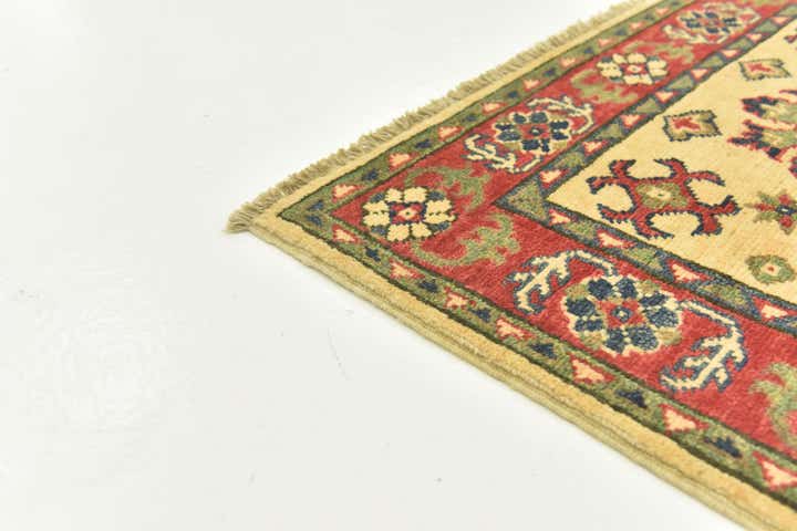 2' 8 x 4' 2 Hand Knotted Kazak Rug