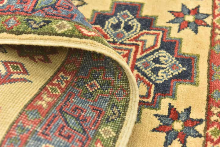 2' 8 x 4' 1 Hand Knotted Kazak Rug